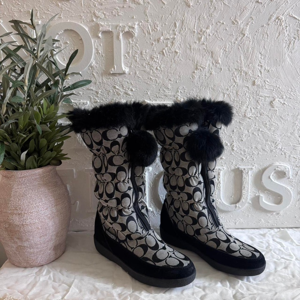 Coach Theona Signature snow boots